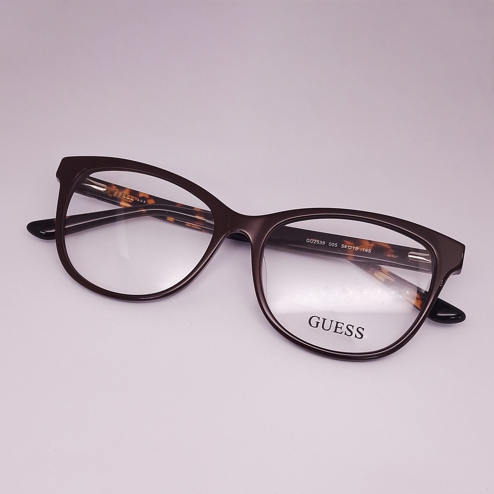 Guess GU2539 Chocolate — angle view — authentic Guess eyewear at Nine Optic Bangladesh